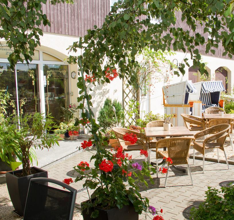Hotel Zwei Linden Ottendorf-Okrilla Екстериор снимка