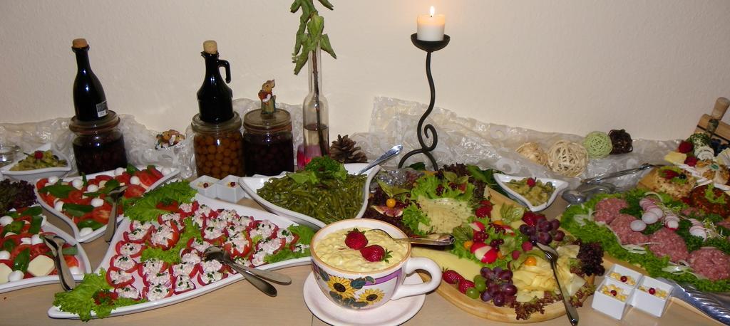 Hotel Zwei Linden Ottendorf-Okrilla Екстериор снимка